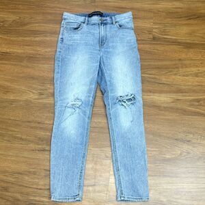 Express jeans cropped leg high rise Sz 6 Light Wash 5-Pocket Distressed